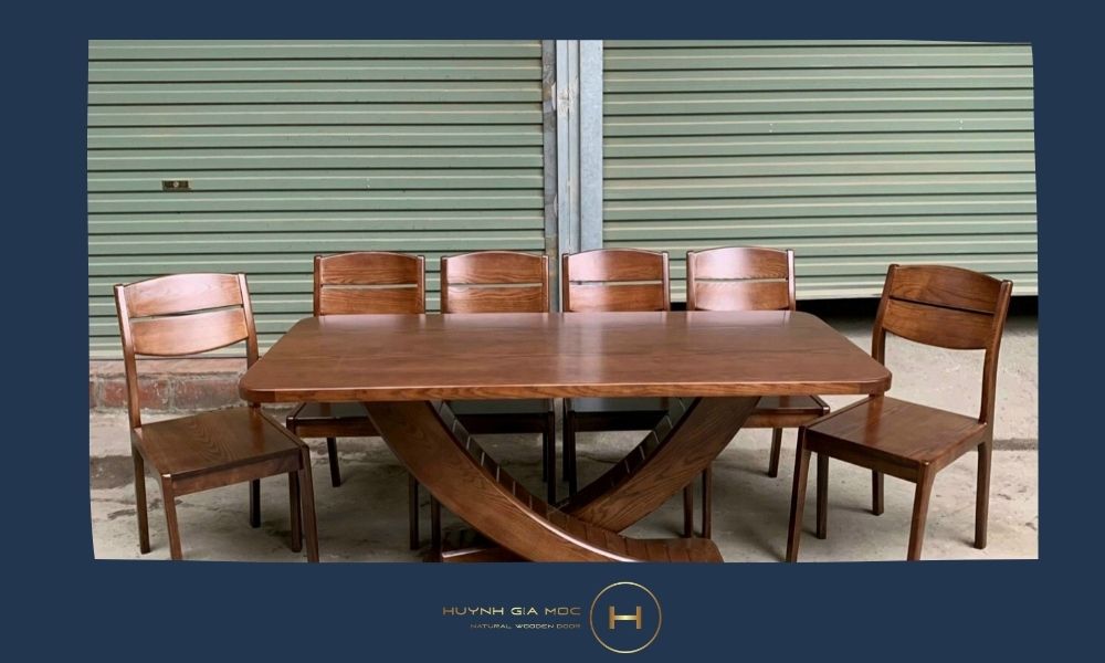 Gỗ sồi làm bàn ăn