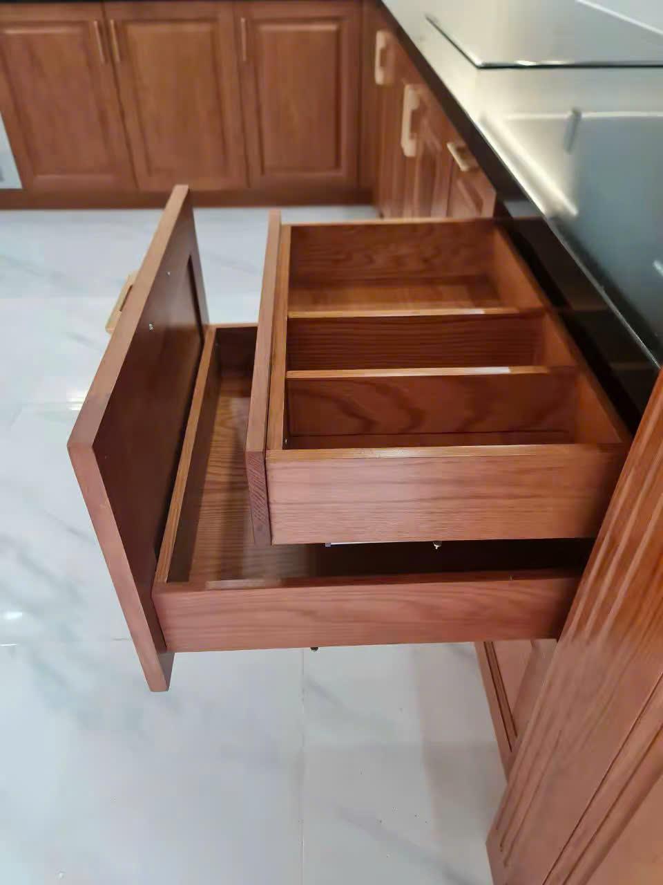 ray âm giảm chấn toàn phần gắn hộc kéo